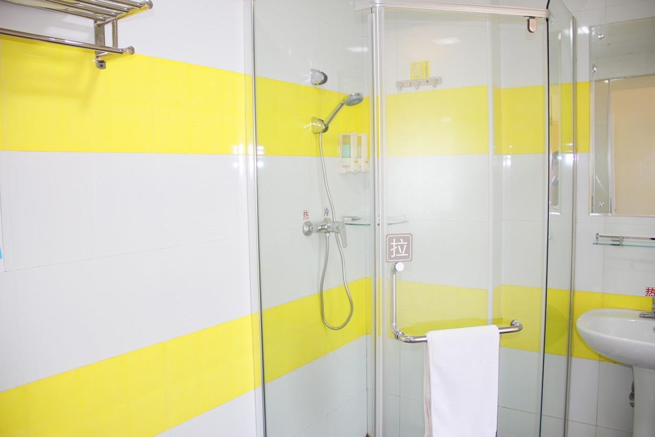 7Days Inn Ezhou Wuchang Avenue Dongjiang International Екстериор снимка